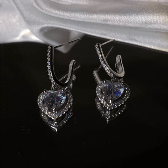 2pcs Sliver Shiny Rhinestone Heart Drop Earrings For Women Wedding Party Gift - Picture 3 of 5